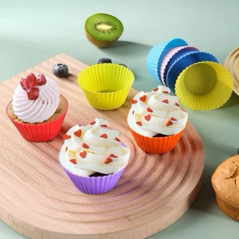 Kit 12 Peças Forma de Silicone Muffins Cupcakes Bolinhos Tortinhas Auto Desmoldante - Sortida